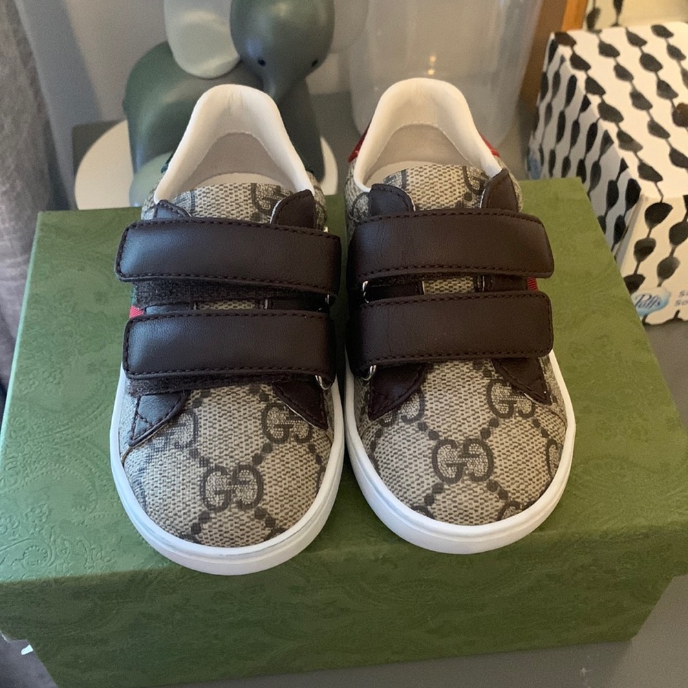 Brand: Gucci/ Size: 21 (5-5.5)/ Color: Tan/Brown